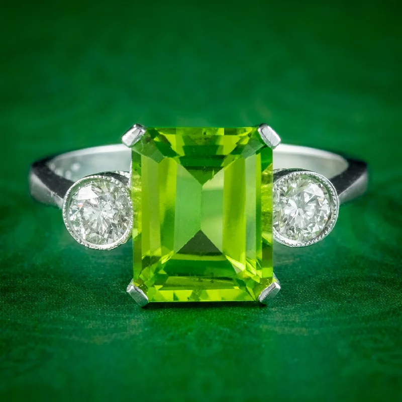 Petal carved rings-Art Deco Style Peridot Diamond Trilogy Ring 3ct Peridot