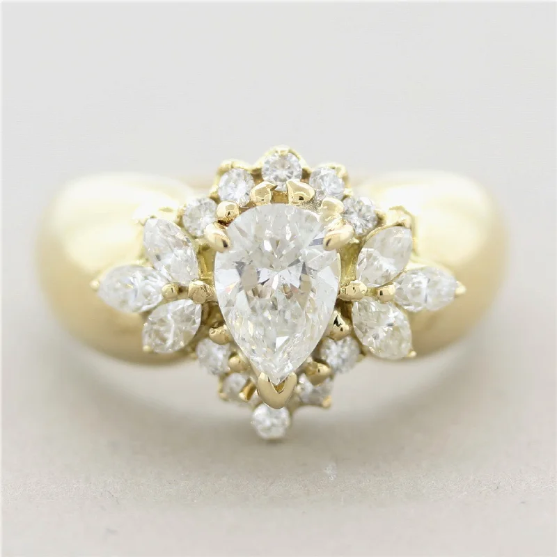 Glossy band rings-Pear-Shape Diamond Gold Cluster Spray Ring