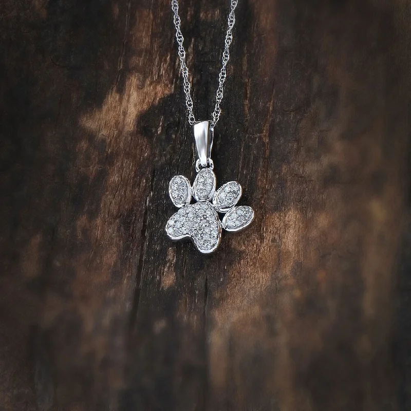 Alloy metal necklaces-De Couer IGI Certified 10k White Gold Round Diamond Dog Paw Print Necklace