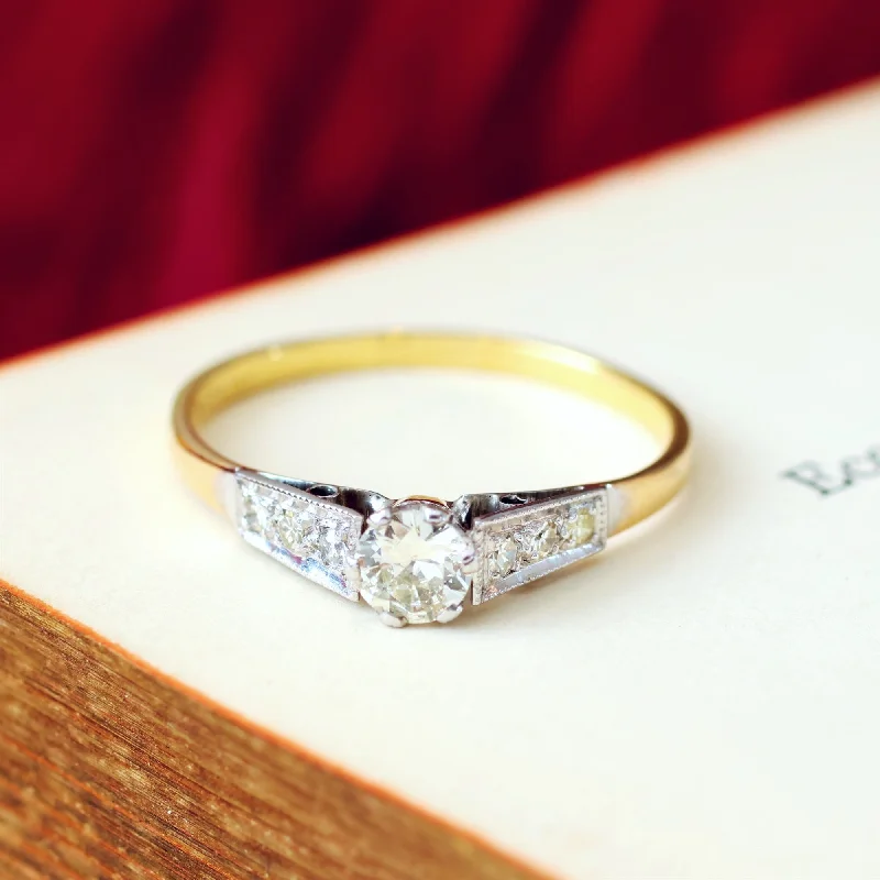 Flat band rings-Fine Quality Vintage Diamond Engagement Ring