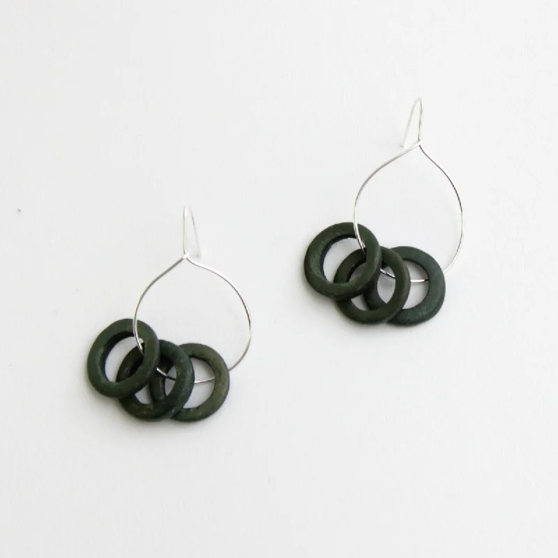 Surf motif earrings-Olive Circle Dangle Earrings