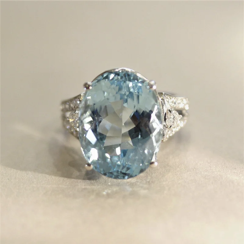 Dusk gothic rings-Aquamarine Diamond Platinum Cocktail Ring